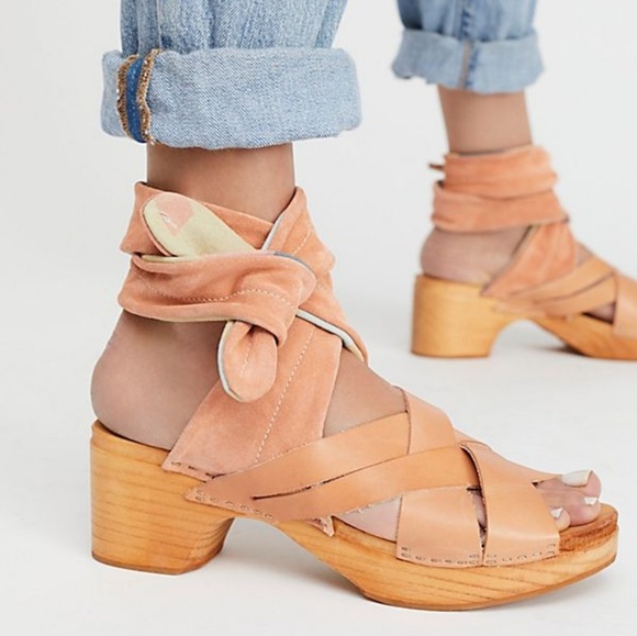 Beautiful Free People Ankle Wrap Clogs - Picture 2 of 7